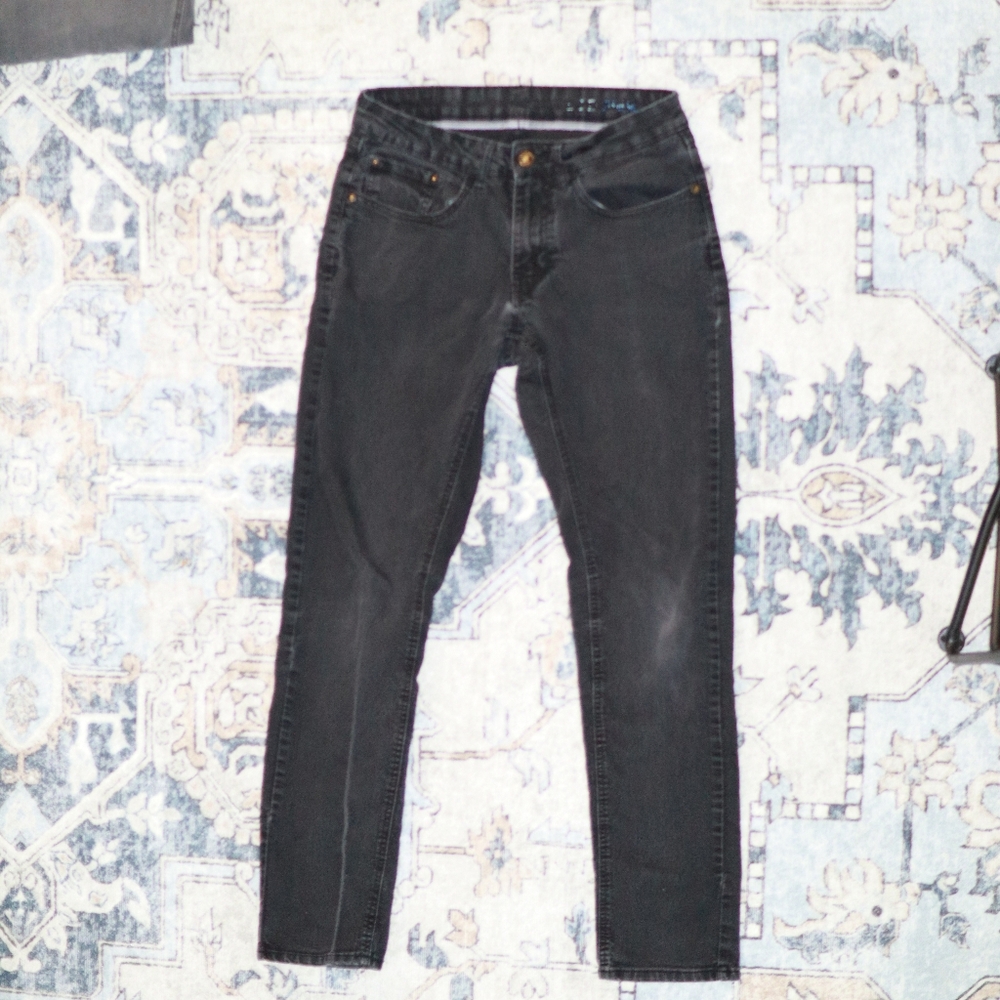 Izod skinny jeans black 32x32